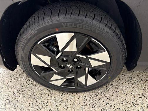 Gray Pearl 2024 Hyundai KONA SEL