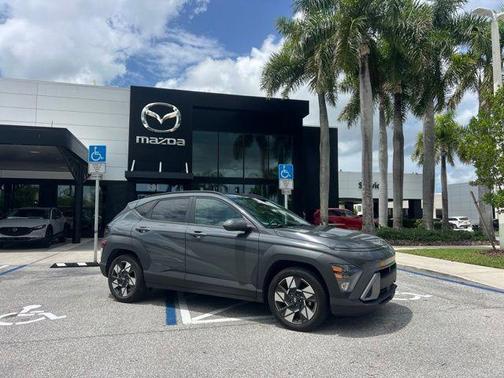 Gray Pearl 2024 Hyundai KONA SEL