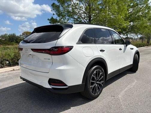 2025 Mazda CX-70 PHEV Premium Package
