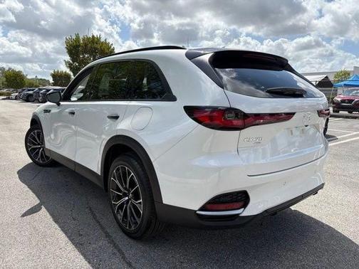 2025 Mazda CX-70 PHEV Premium Package