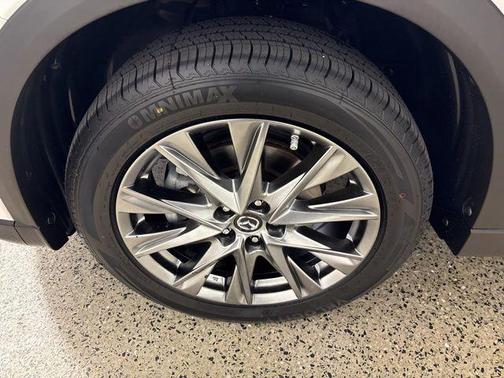 Snowflake White Pearl 2020 Mazda CX-5 Signature