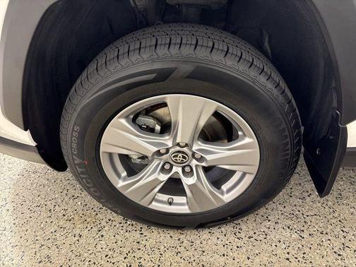 Ice 2024 Toyota RAV4 Hybrid LE