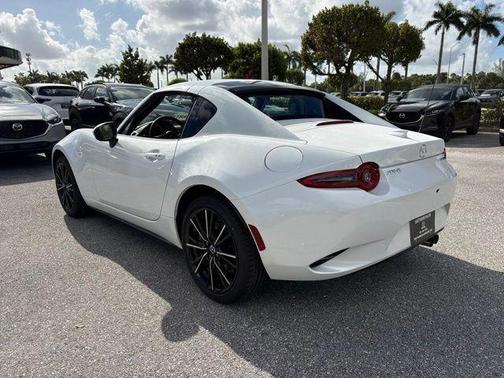 Snowflake White Pearl 2026 Mazda MX-5 Miata Grand Touring