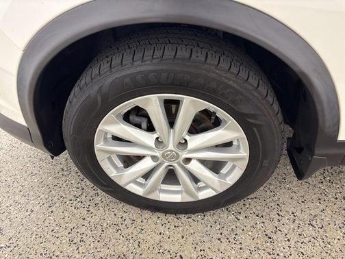 2017 Nissan Rogue Sport SV