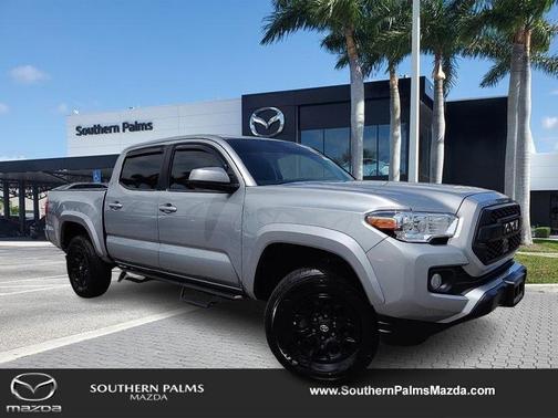Photo 1 of 33 of 2021 Toyota Tacoma SR5