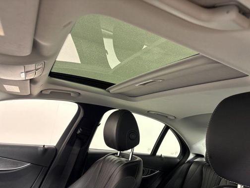 2022 Mercedes-Benz E-Class E 350