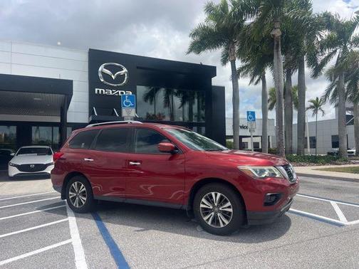 Red 2017 Nissan Pathfinder SL