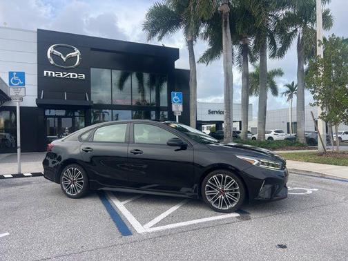 Aurora Black 2022 Kia Forte GT