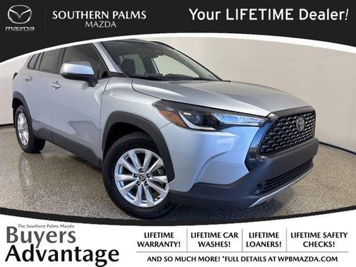 2024 Toyota Corolla Cross LE