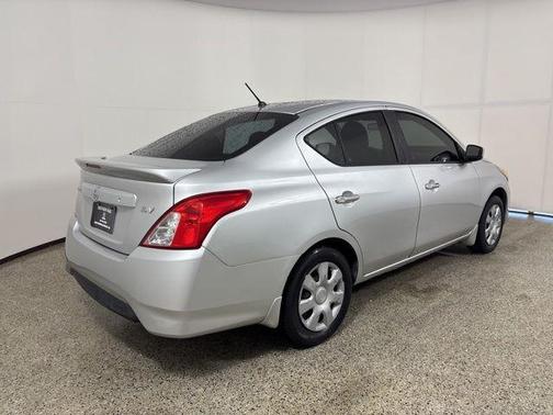 2015 Nissan Versa 1.6 SV