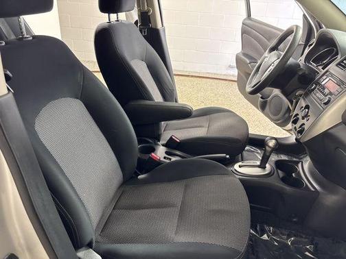 2015 Nissan Versa 1.6 SV