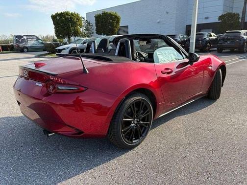 Soul Red Crystal Metallic 2026 Mazda MX-5 Miata Club