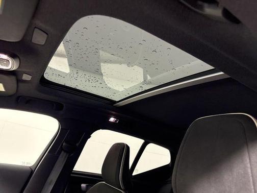 2020 Volvo XC40 T4 R-Design