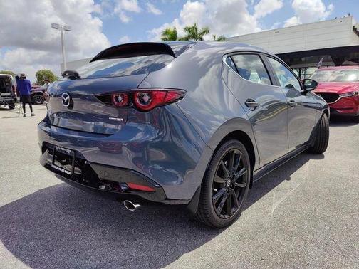 2025 Mazda Mazda3 2.5 S Carbon Edition