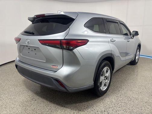 2021 Toyota Highlander LE