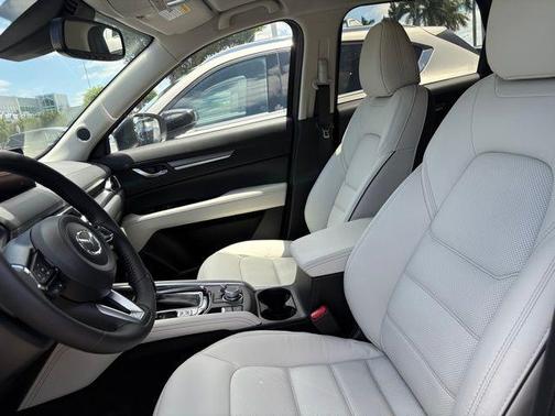 2025 Mazda CX-5 Premium Plus
