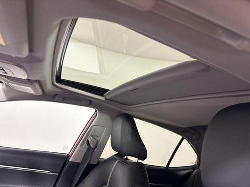 2023 Toyota Camry Hybrid SE