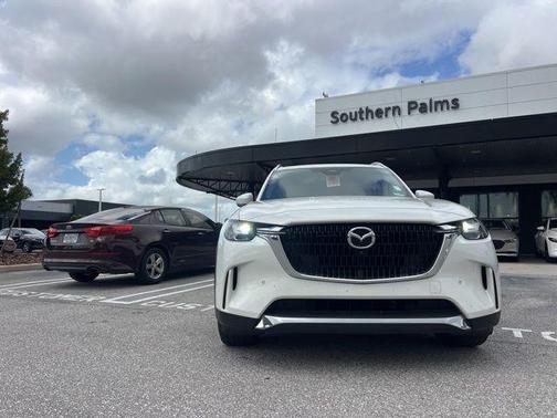 2024 Mazda CX-90 PHEV Premium Plus