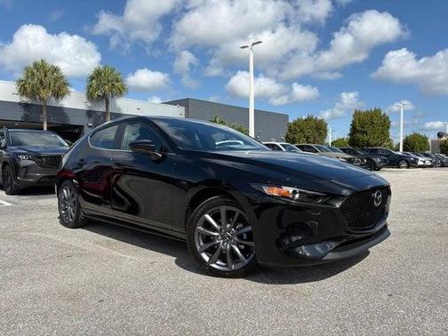 2025 Mazda Mazda3 FWD w/Preferred Package