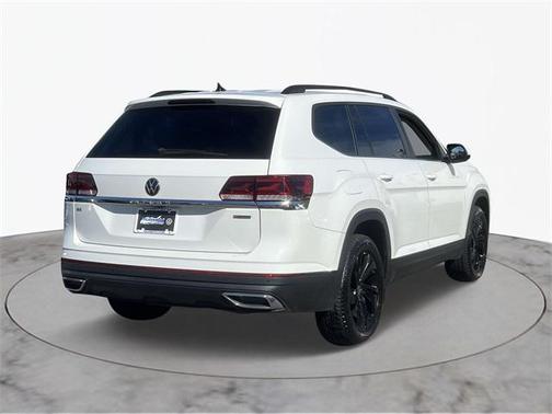 2022 Volkswagen Atlas 2.0T SE w/Technology 4MOTION