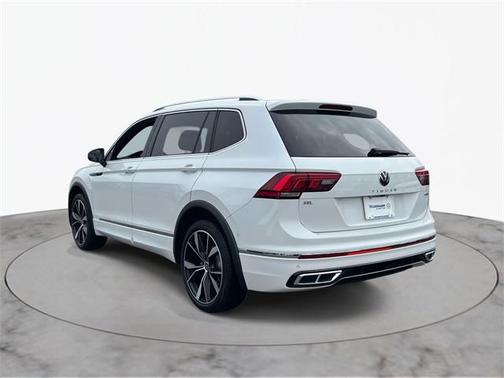 2022 Volkswagen Tiguan 2.0T SEL R-Line 4MOTION