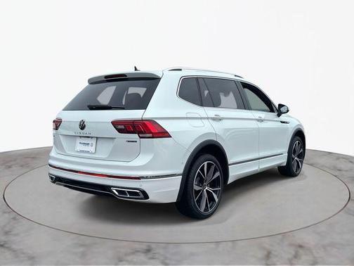 2022 Volkswagen Tiguan 2.0T SEL R-Line 4MOTION