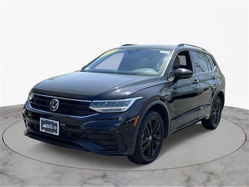 2022 Volkswagen Tiguan 2.0T SE R-Line Black 4MOTION