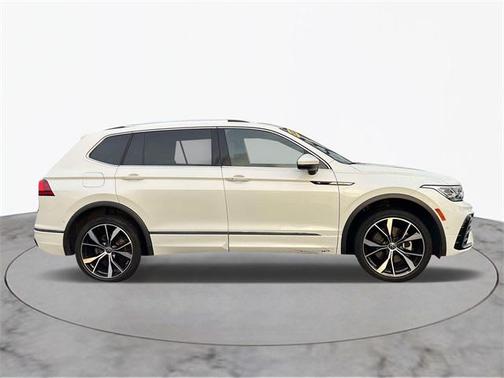 2022 Volkswagen Tiguan 2.0T SEL R-Line 4MOTION