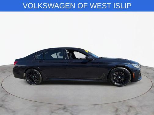 Carbon Black Metallic 2019 BMW 750 i xDrive