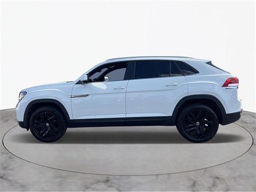 2022 Volkswagen Atlas Cross Sport 2.0T SE w/Technology 4MOTION