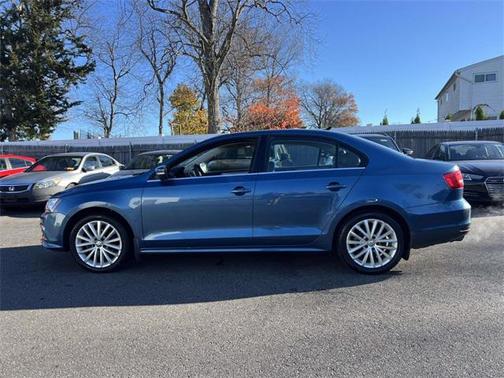 2015 Volkswagen Jetta Auto SE w/Connectivity/Navigation