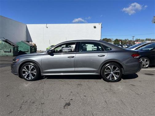 2021 Volkswagen Passat 2.0T SE