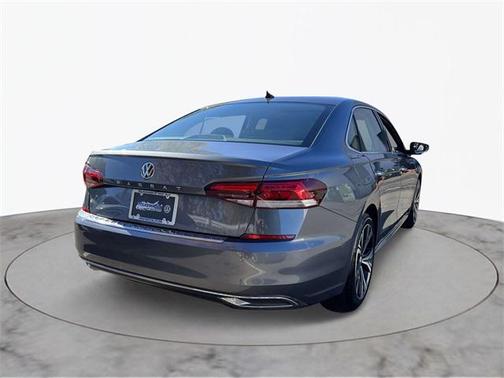 2021 Volkswagen Passat 2.0T SE