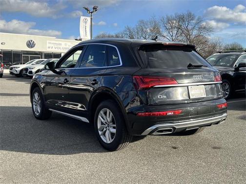2023 Audi Q5 45 S line Premium