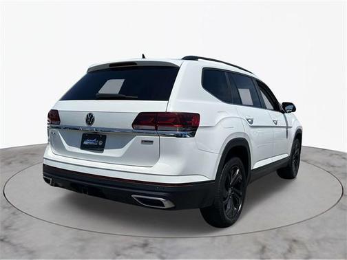2022 Volkswagen Atlas 3.6L SE w/Technology