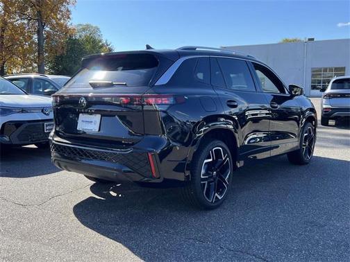 2025 Volkswagen Tiguan 2.0T SEL R-Line 4MOTION