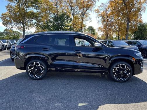 2025 Volkswagen Tiguan 2.0T SEL R-Line 4MOTION