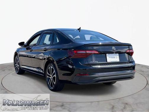 Deep Black Pearl 2023 Volkswagen Jetta 1.5T Sport