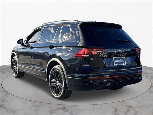2022 Volkswagen Tiguan 2.0T SE R-Line Black 4MOTION