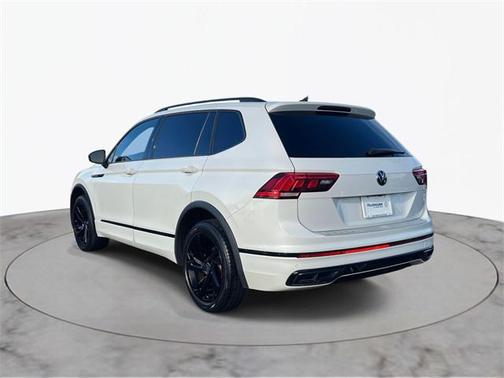 2023 Volkswagen Tiguan 2.0T SE R-Line Black 4MOTION