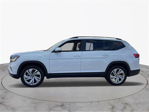 2022 Volkswagen Atlas 3.6L SE w/Technology