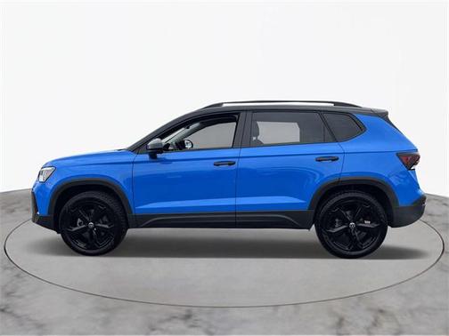 2025 Volkswagen Taos 1.5T SE Black