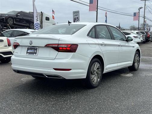 2019 Volkswagen Jetta 1.4T SEL Premium