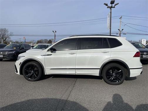 2023 Volkswagen Tiguan 2.0T SE R-Line Black 4MOTION