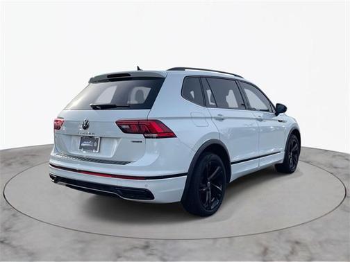 2023 Volkswagen Tiguan 2.0T SE R-Line Black 4MOTION