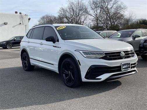 2023 Volkswagen Tiguan 2.0T SE R-Line Black 4MOTION