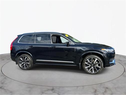 2024 Volvo XC90 B6 Plus Bright Theme 7-Seater