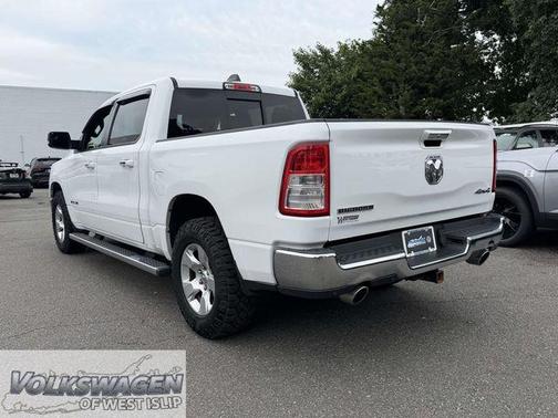 Bright White Clearcoat 2019 RAM 1500 Big Horn
