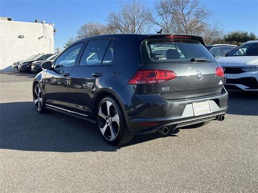 2015 Volkswagen Golf GTI 2.0T SE 4-Door