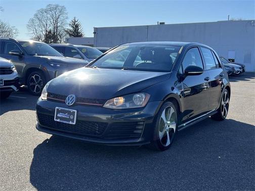 2015 Volkswagen Golf GTI 2.0T SE 4-Door